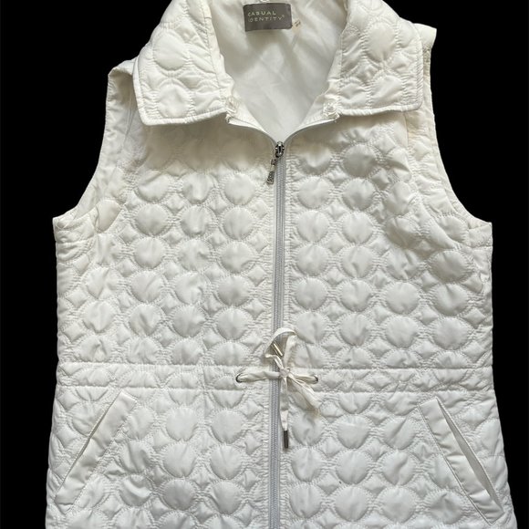 EUC White Puffer Vest with Removable Fur Collar PM - Picture 4 of 5